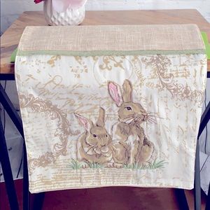 🐰BUNNIES 🐰 ADORABLE TABLE-RUNNER
